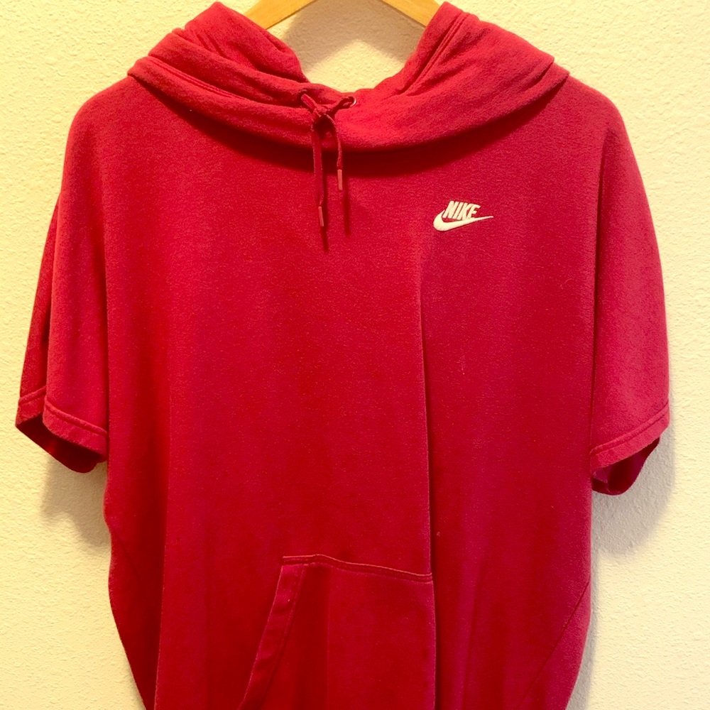 Nike short sleeve pullover